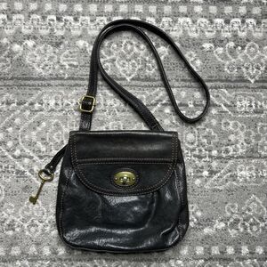 Fossil Long Live Vintage 1954 Black Pebbled Leather Crossbody Bag Turn Lock